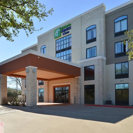 Holiday Inn Express & Suites Austin North Central, An Ihg Hotel Exterior photo
